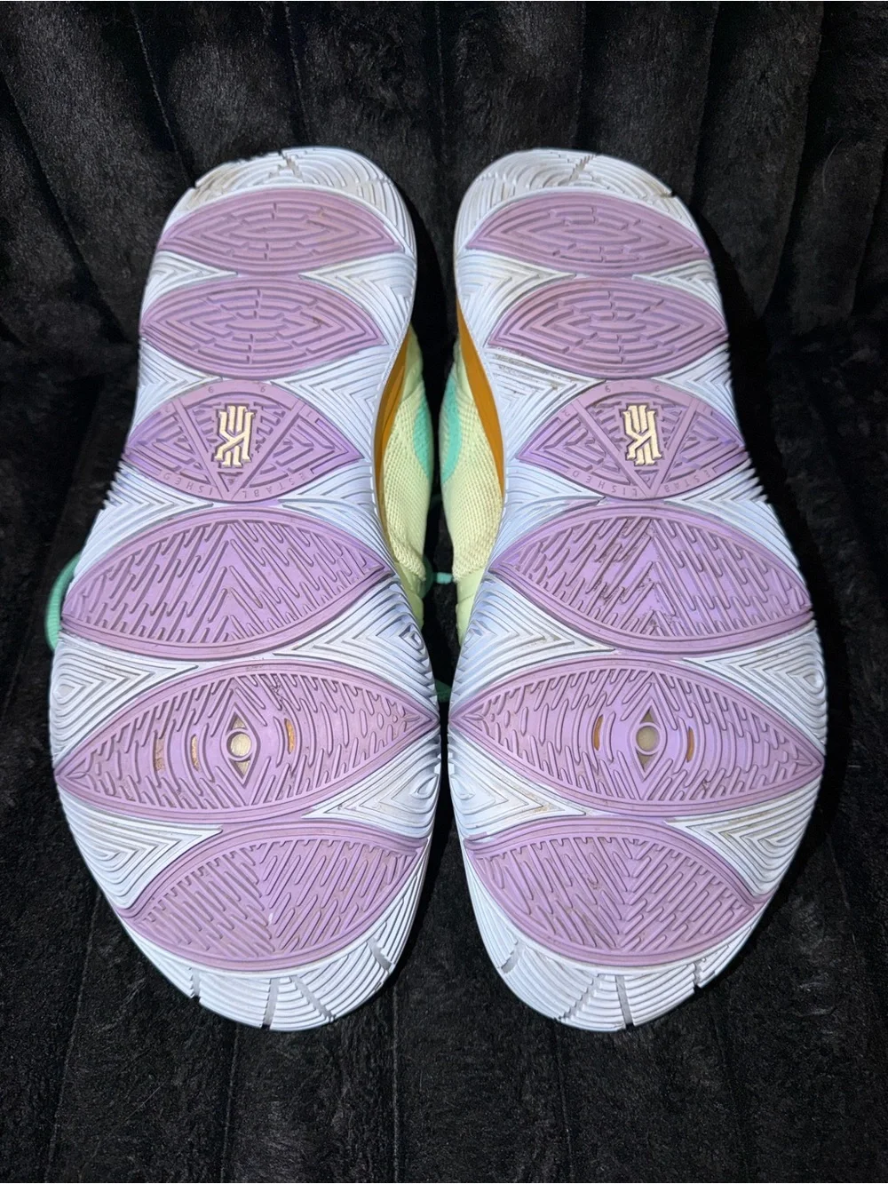Nike SpongeBob SquarePants x Kyrie 5 Squidward